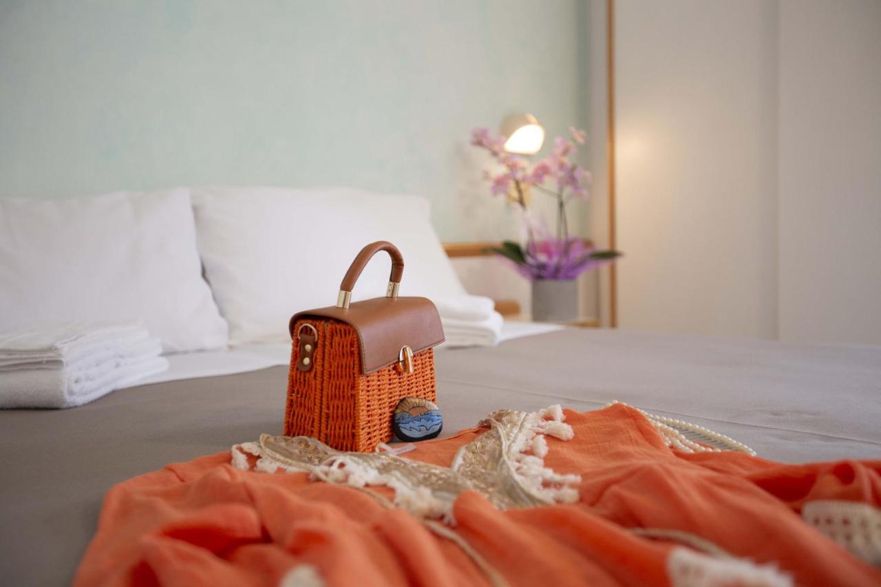 Hotel Eden B&B Cattolica Esterno foto