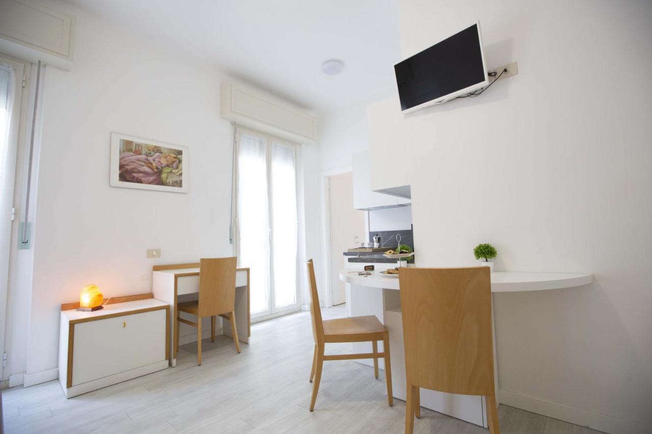 Hotel Eden B&B Cattolica Esterno foto