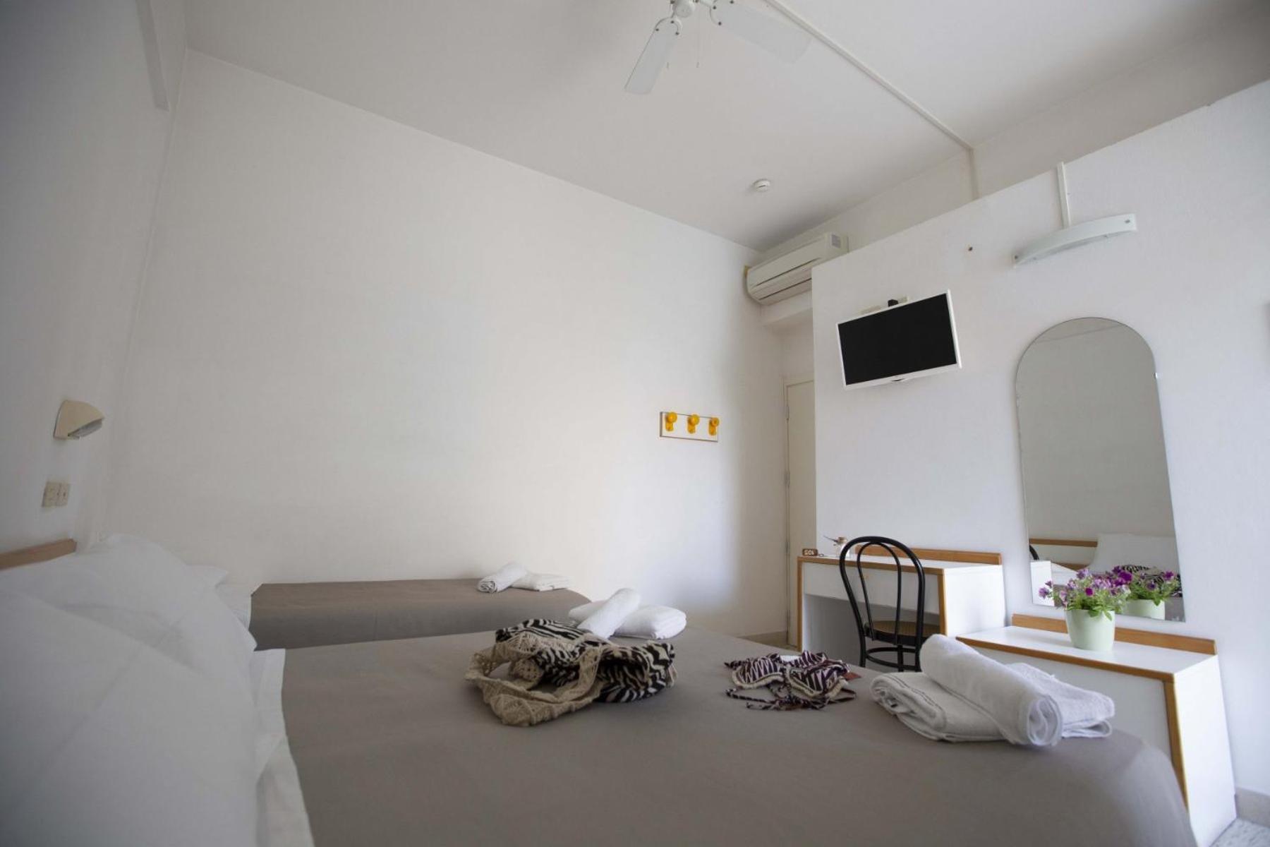 Hotel Eden B&B Cattolica Esterno foto